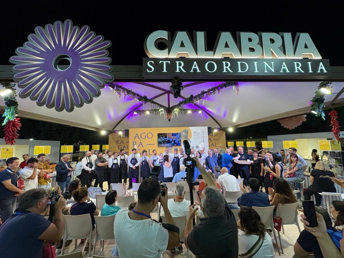 Vini di eccellenza e prodotti identitari:&nbsp;il GAL Terre Locridee porta al Vinitaly di Sibari il racconto della Locride attraverso qualità, tradizione e&nbsp;gusto